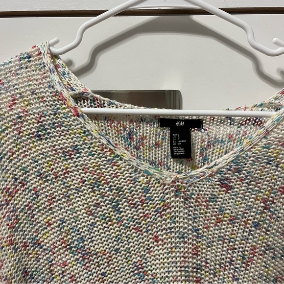 H&M Multicolor V Neck Sweater - Picture 4 of 4
